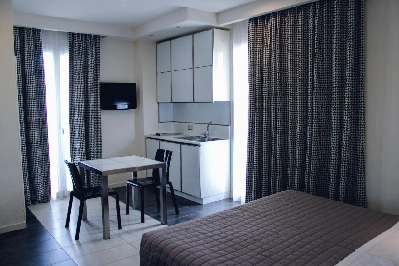 Atmosphere Suite Hotel Rimini Bagian luar foto
