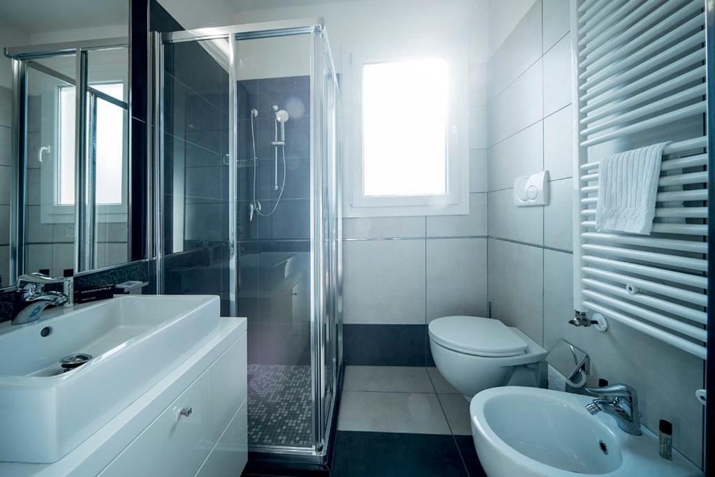 Atmosphere Suite Hotel Rimini Bagian luar foto