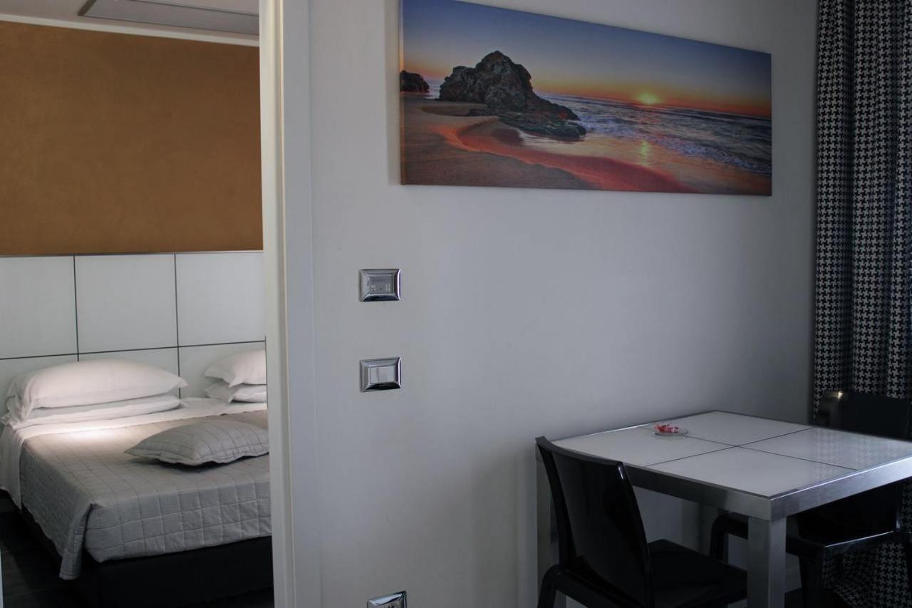 Atmosphere Suite Hotel Rimini Bagian luar foto