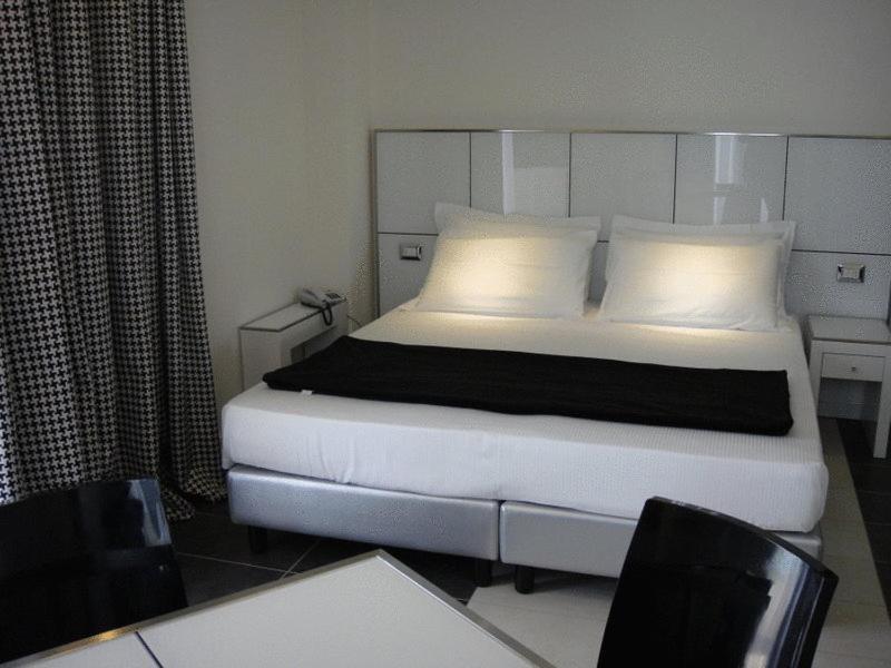 Atmosphere Suite Hotel Rimini Ruang foto